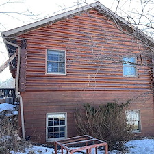 Everlast-Advanced-Composite-Board-Batten-Siding-and-Versetta-Accent-Stone-in-Junction-City-WI 11