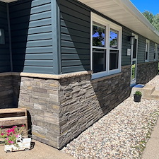 Mastic-Carved-Wood-Vinyl-Siding-Versetta-Ledgestone-Aluminum-Fascia-Soffit-Seamless-Gutters-Aluminum-Trim-Wrap-Titan-Clad-Garage-Door-in-Plover-WI 12