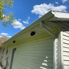 Mastic-Carved-Wood-Vinyl-Siding-Versetta-Ledgestone-Aluminum-Fascia-Soffit-Seamless-Gutters-Aluminum-Trim-Wrap-Titan-Clad-Garage-Door-in-Plover-WI 3