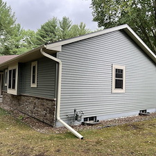 Mastic-Siding-Versetta-Stone-Thermo-Tech-Windows-More-Installed-in-Plover-WI 6