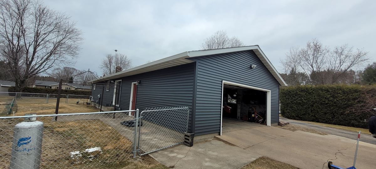 Mastic Vinyl Lap Siding Installation in Plover, WI